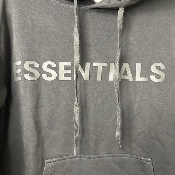 Md NWT Fear of God Essentials Hoodie Black Fleece Pullover Streetwear FOG Luxury - Picture 2 of 9